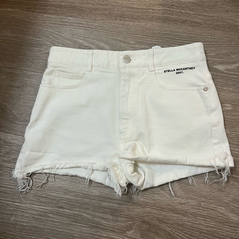 Zara White Frayed Hem Jean Shorts